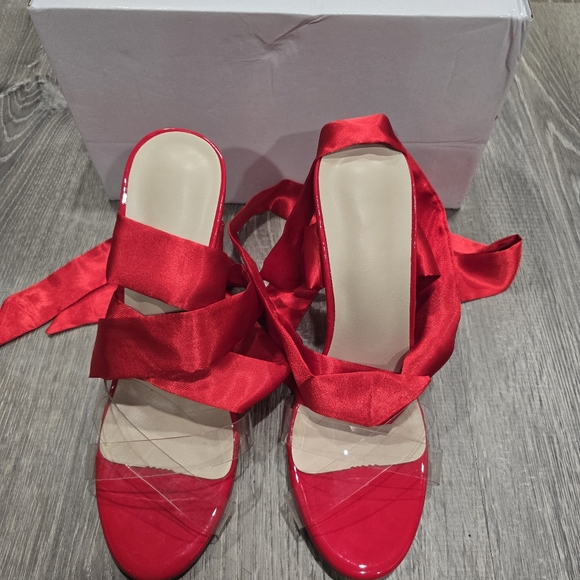 Red Stilettos - Picture 2 of 5